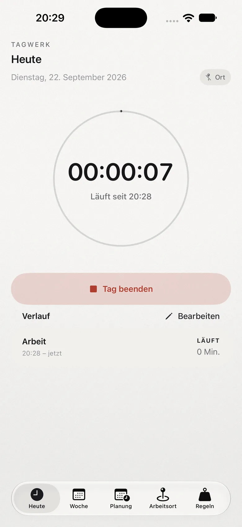 Tagwerk-App: laufende Zeiterfassung auf Heute im Hellmodus
